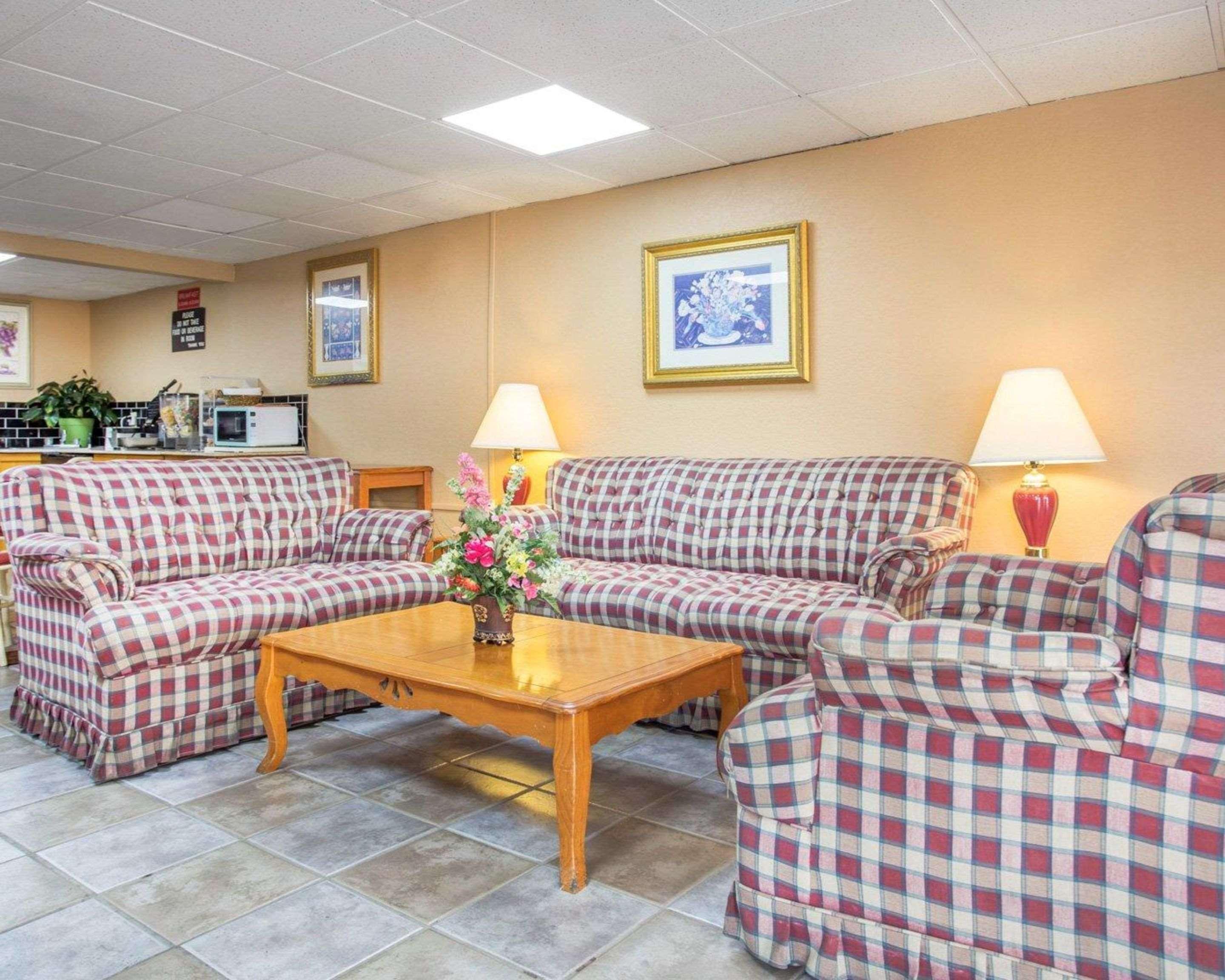 Rodeway Inn Stone Mountain Tucker Zewnętrze zdjęcie